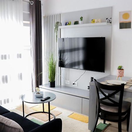 Comfy Studio At 'Mangalem21 Complex' Parking-Wifi-Ac-View Tiranë Eksteriør bilde