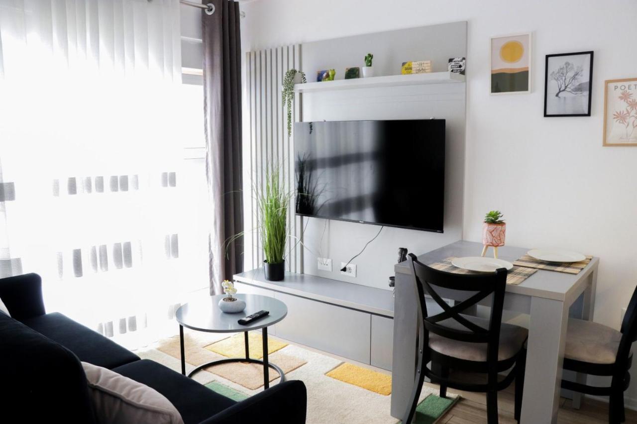 Comfy Studio At 'Mangalem21 Complex' Parking-Wifi-Ac-View Tiranë Eksteriør bilde