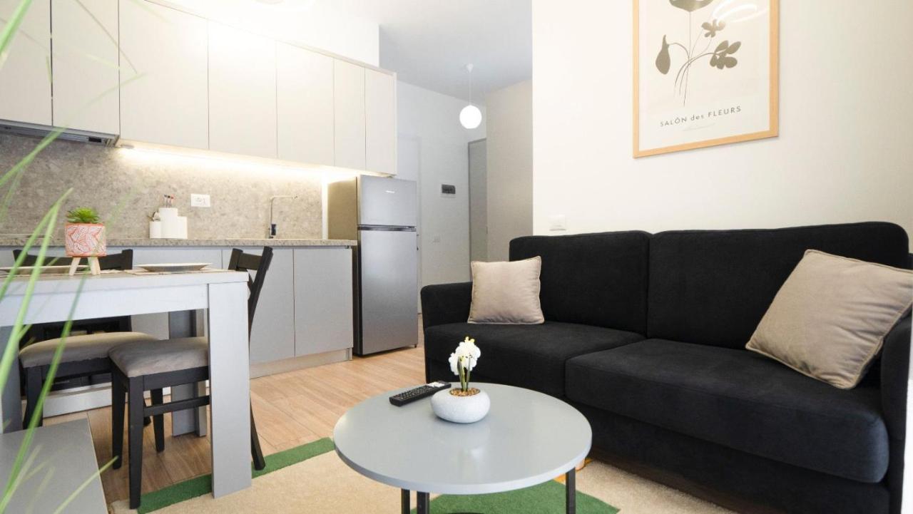 Comfy Studio At 'Mangalem21 Complex' Parking-Wifi-Ac-View Tiranë Eksteriør bilde
